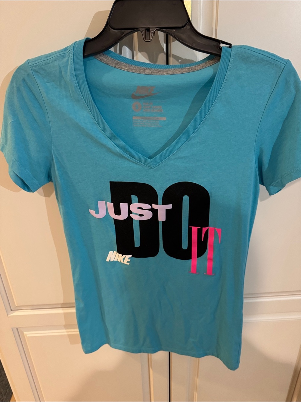Nike Women's Turquoise 'Just Do It' V-Neck Tee with Pink & Black Accents